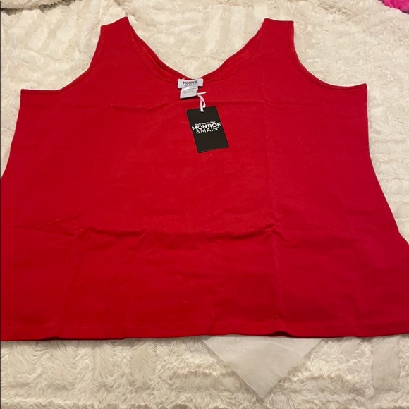 Monroe & Main Tops - Sleeveless red tank top
